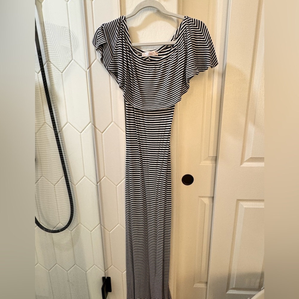 Veronica M Off Shoulder Maxi Dress Size XS